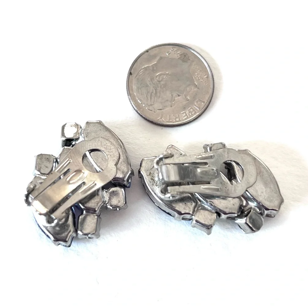 Vintage rhinestone clip